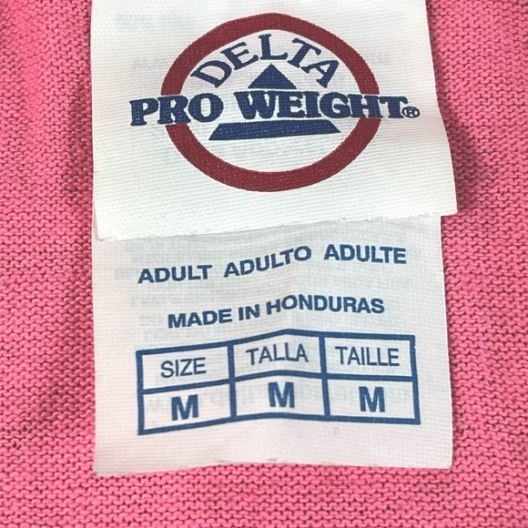 Delta Pro Weight medium hot pink shirt w/funny quote “No Crabby Attitudes” NWOT - Picture 6 of 6